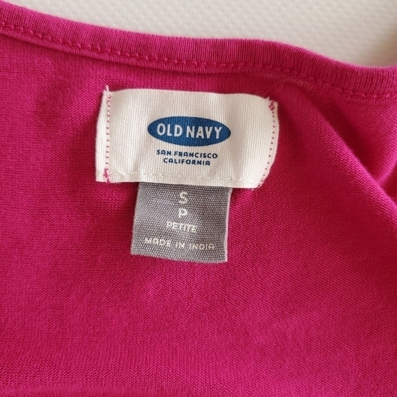 1313 * Old Navy Drape Keyhole Front Sleeveless Top Magenta Size S - Picture 3 of 8